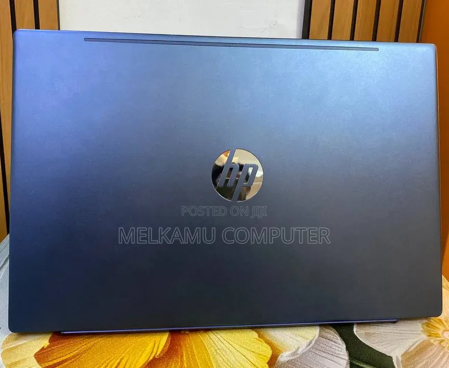 New Laptop HP Pavilion 15 8GB Intel Core i5 SSD 512GB