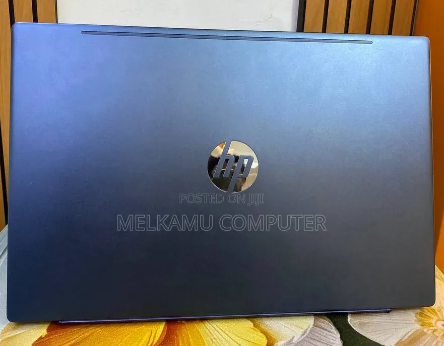 New Laptop HP Pavilion 15 8GB Intel Core i5 SSD 512GB