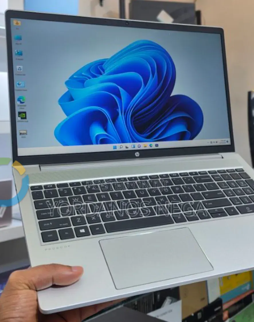 New Laptop HP ProBook 450 G8 16GB Intel Core i7 SSD 512GB