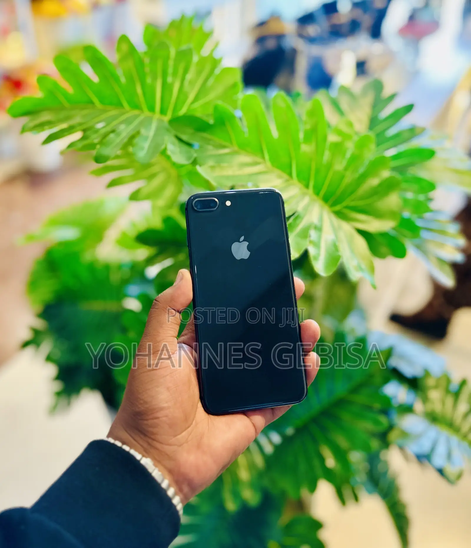 Apple iPhone 8 Plus 64 GB Black