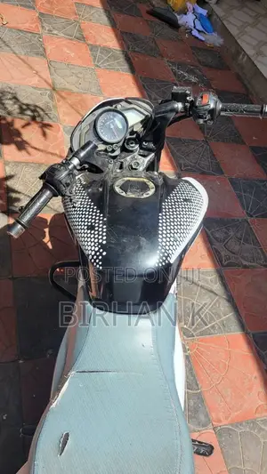 Bajaj Pulsar NS 200 2015 White