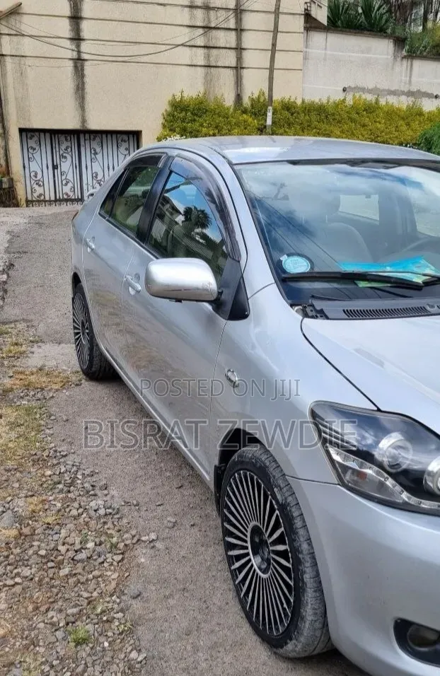 Toyota Yaris 2007 Silver