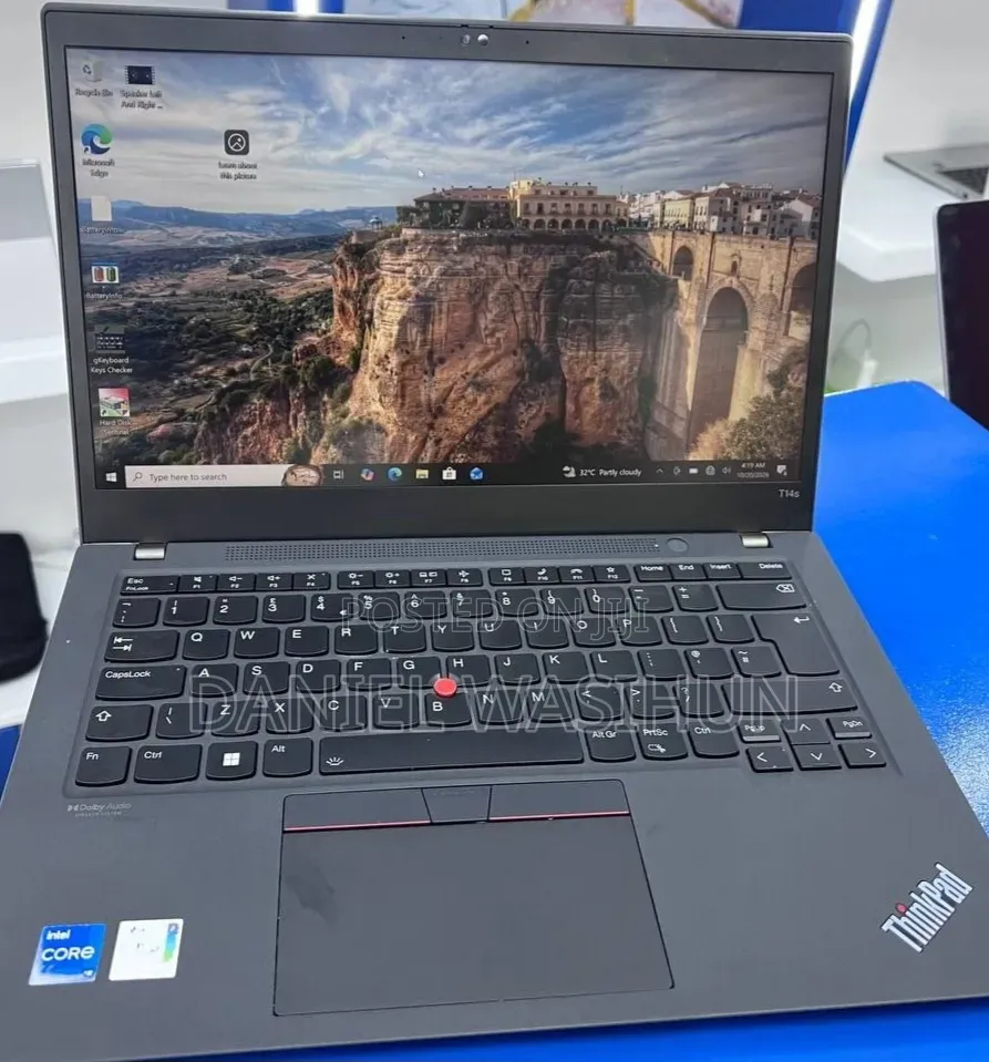 New Laptop Lenovo ThinkPad T14 16GB Intel Core i5 SSD 512GB