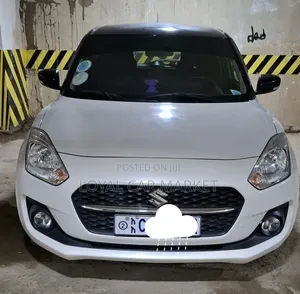 Suzuki Swift 2022 White