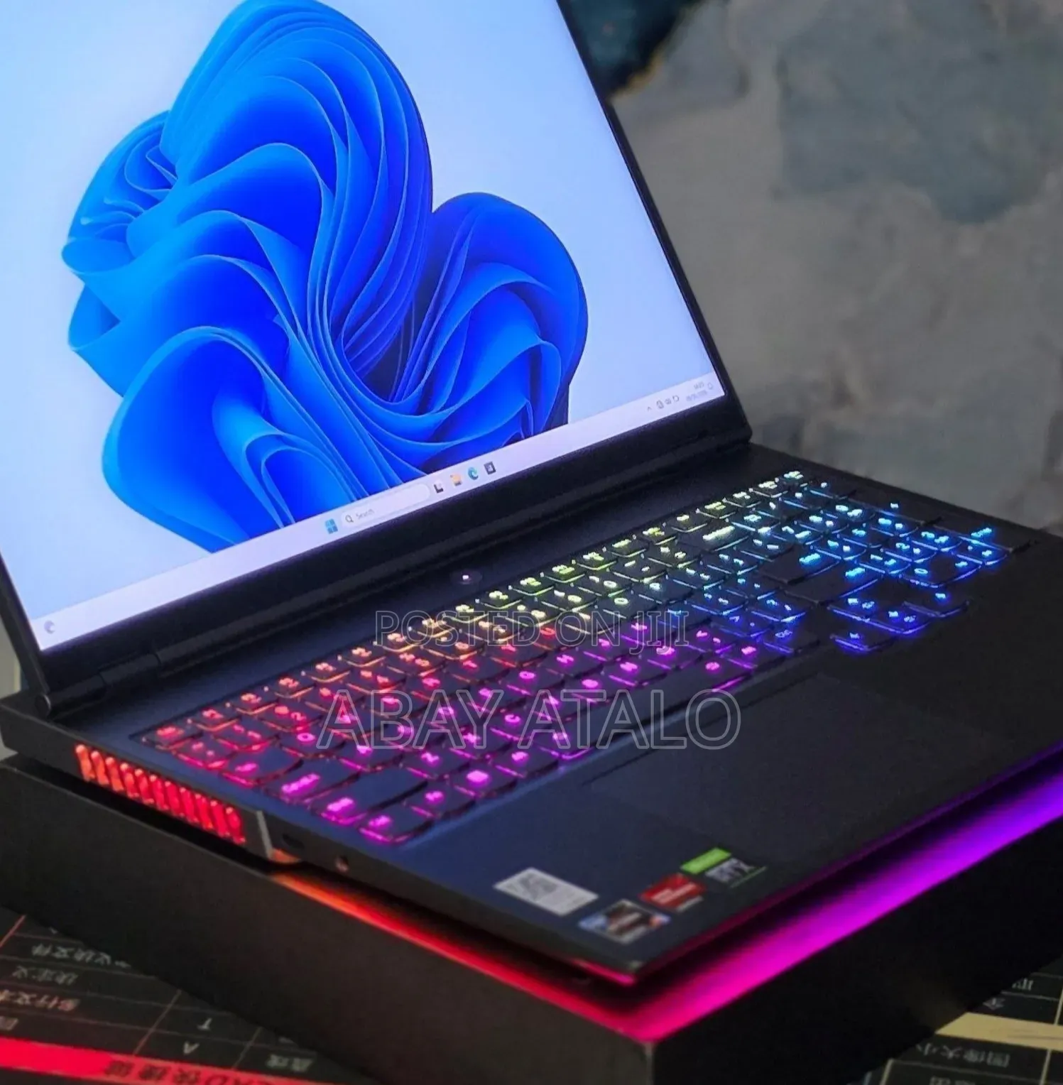 New Lenovo Legion Y7000P IRX9 Gaming Laptop 16GB AMD Ryzen 7 SSD 1T