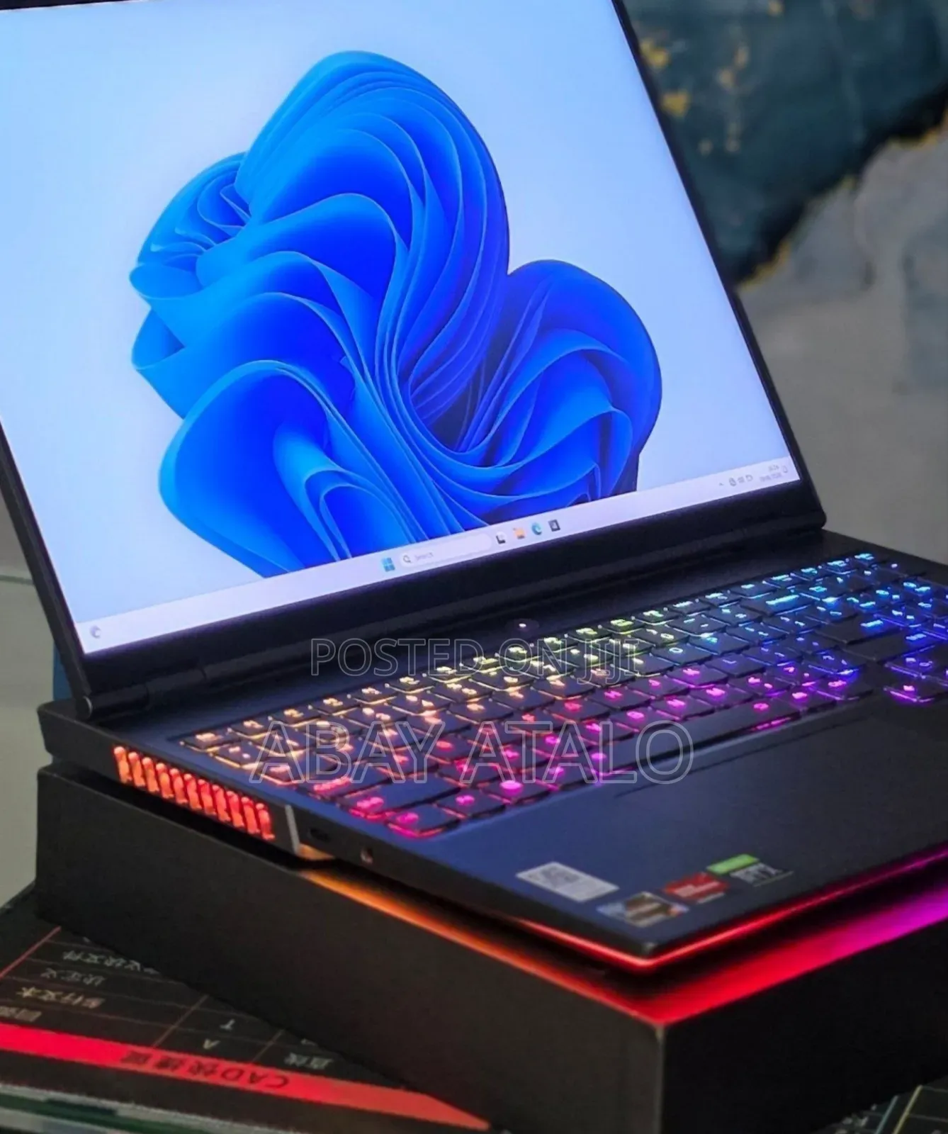 New Lenovo Legion Y7000P IRX9 Gaming Laptop 16GB AMD Ryzen 7 SSD 1T