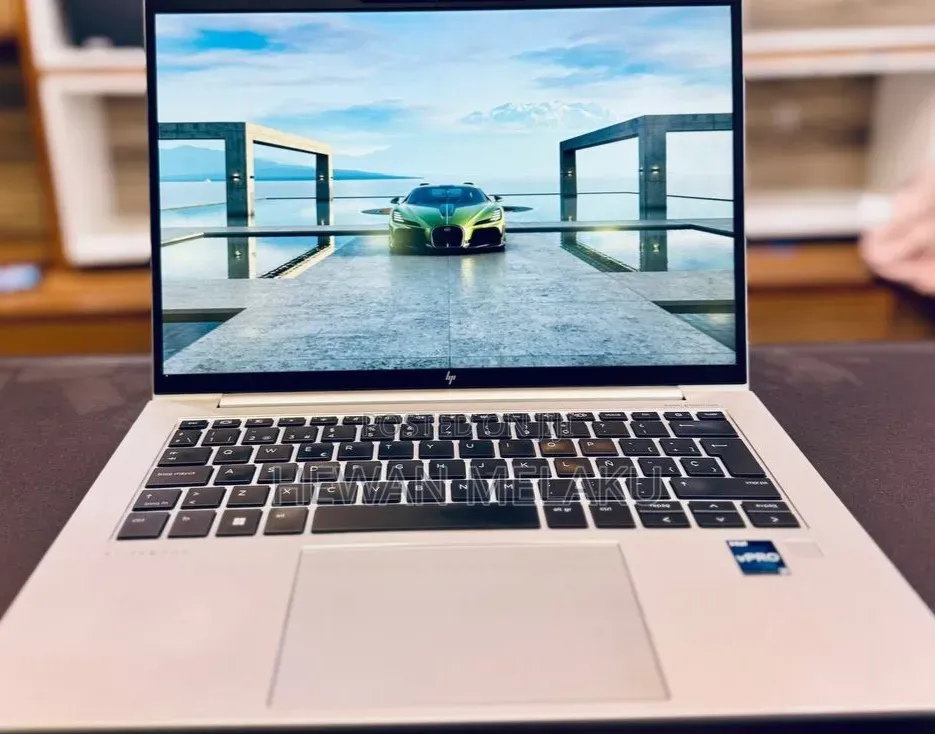 New Laptop HP EliteBook 840 G9 16GB Intel Core i7 SSD 512GB