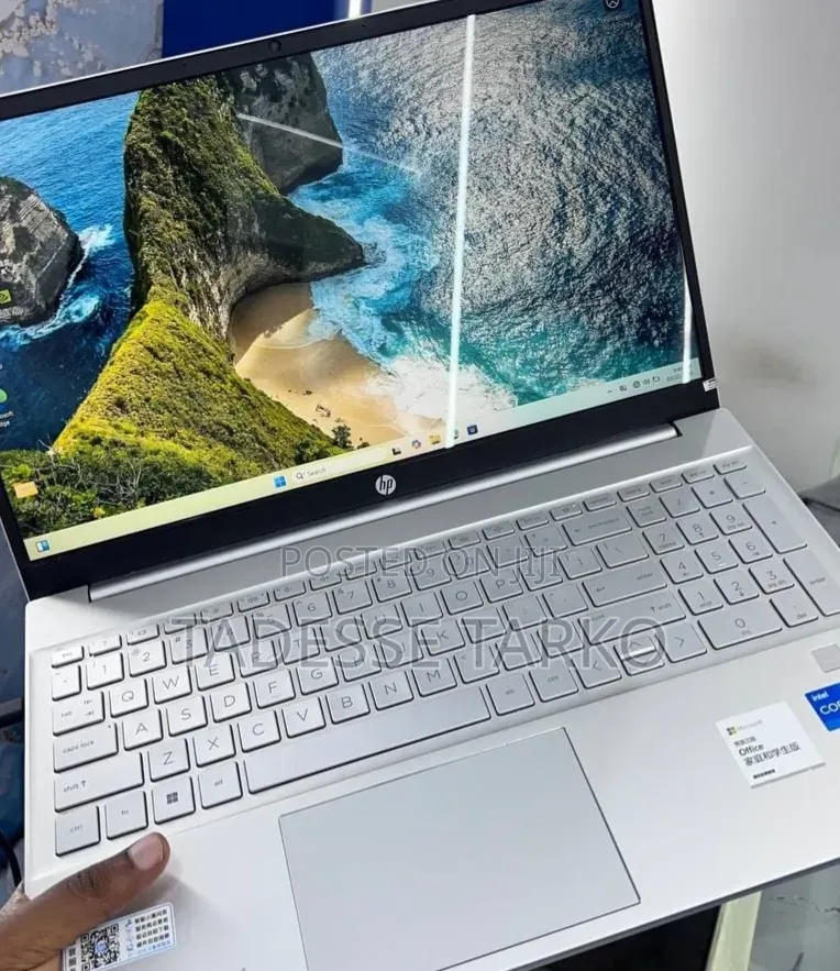 New Laptop HP Pavilion 15 16GB Intel Core i5 SSD 512GB