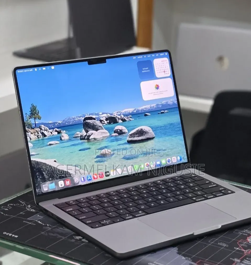 New Laptop Apple MacBook Pro 2021 M1 32GB Intel Core i9 SSD 512GB