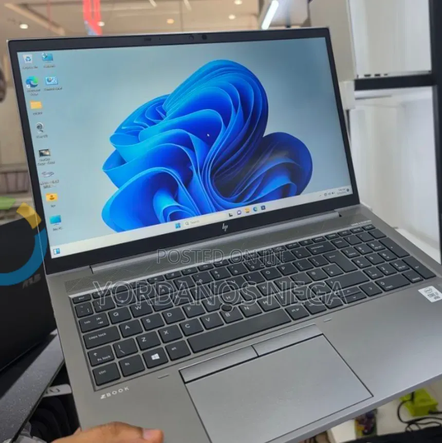 New Laptop HP ZBook 15 16GB Intel Core i7 SSD 512GB