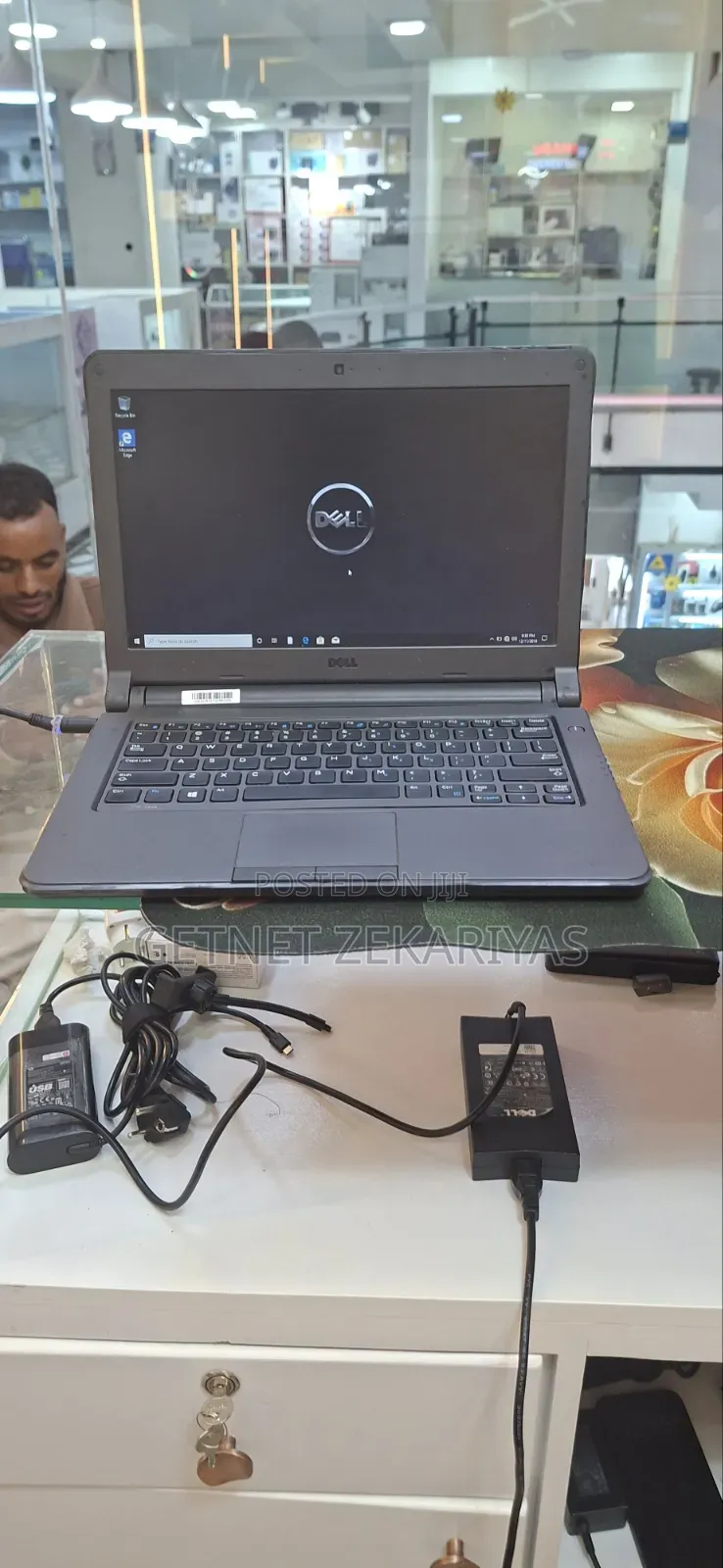 New Laptop Dell Latitude 13 3379 4GB Intel Pentium HDD 320GB