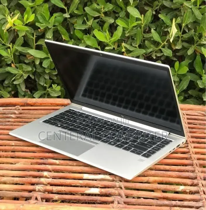 New Laptop HP EliteBook 840 G7 16GB Intel Core i5 SSD 512GB