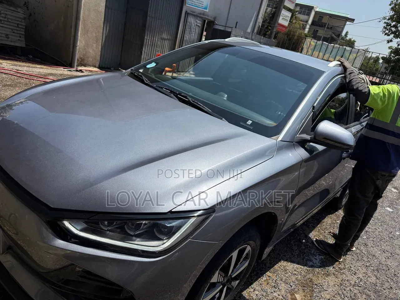 BYD E2 43 kWh 94 hp FWD 2024 Gray