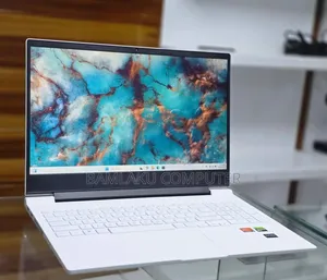 New Laptop HP Victus 16 16GB AMD Ryzen 7 SSD 1T