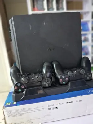 PlayStation 4 Slim Jealbreak የተደረገ ነው መጫወት ብቻ