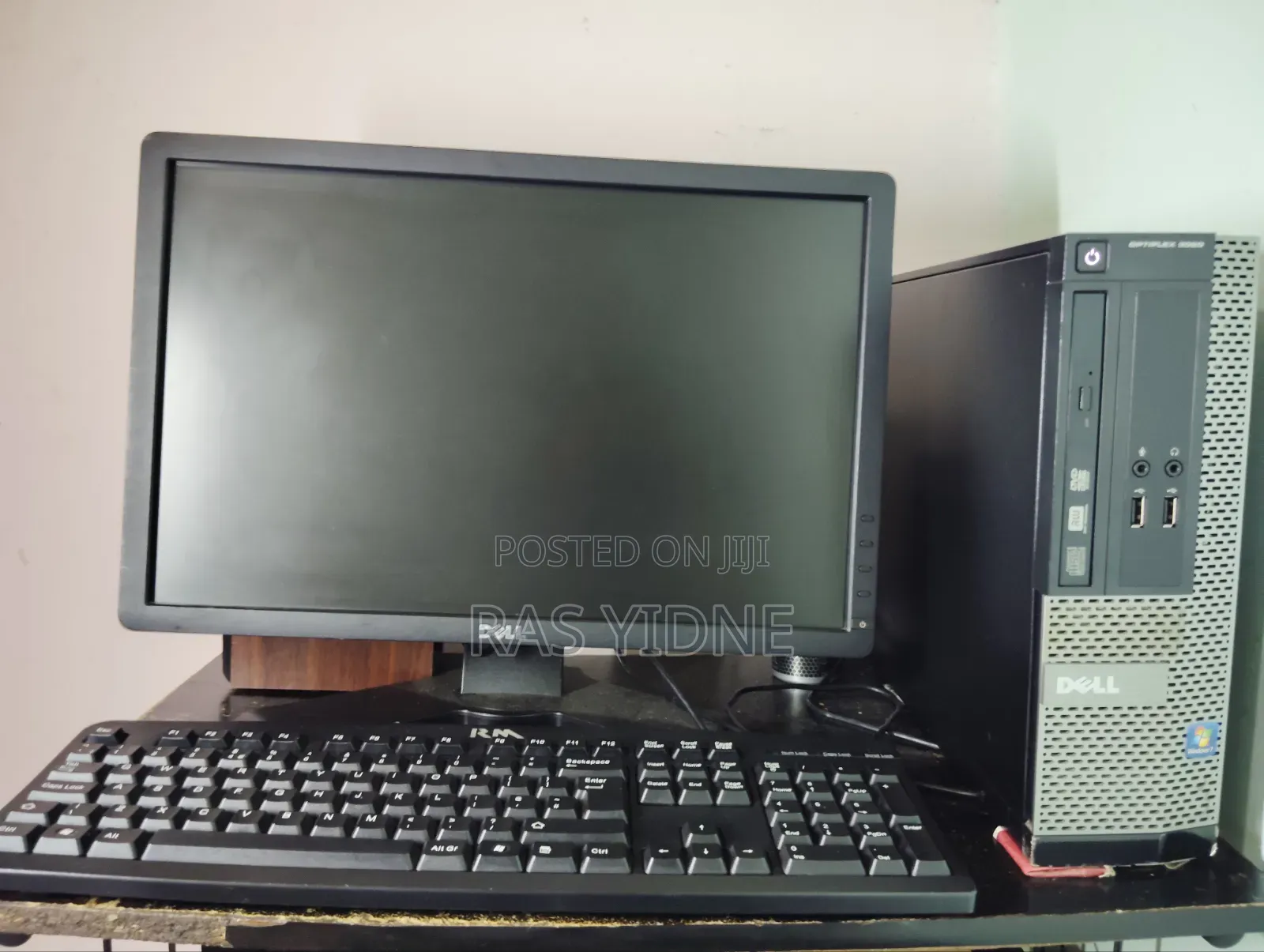 Desktop Computer Dell OptiPlex 3020 4GB Intel Core i5 HDD 500GB
