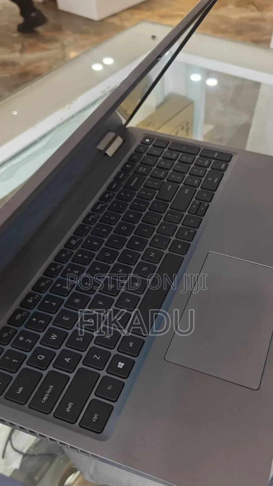 New Laptop Dell Latitude 5520 8GB Intel Core i7 SSD 512GB