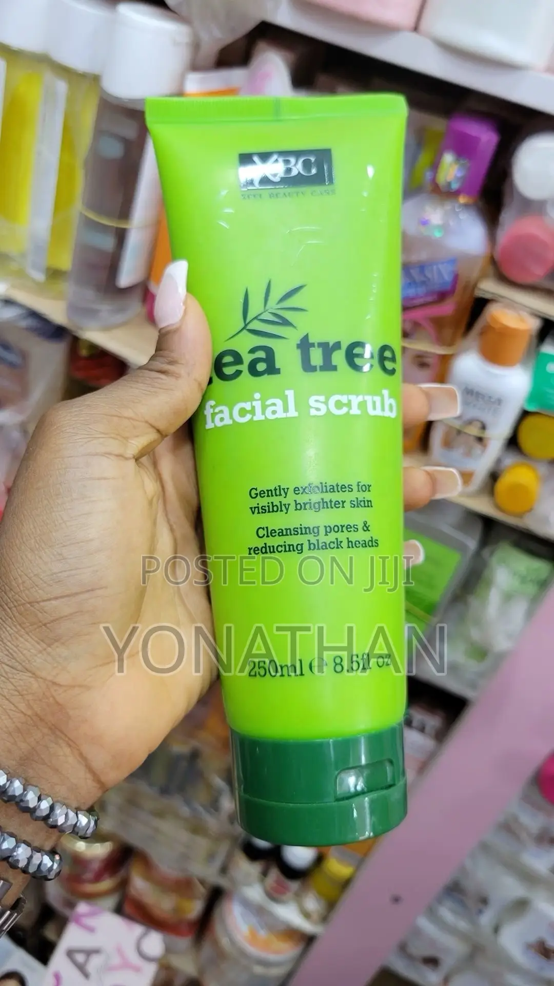 Tea Tree Facial Scrub