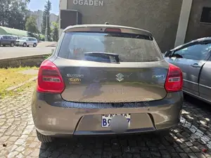 Suzuki Swift 2021 Gray