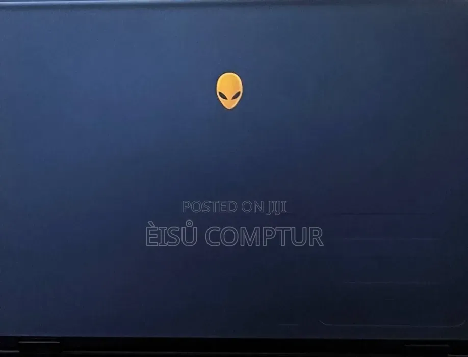 New Laptop Alienware M17x R2 16GB Intel Core i9 SSD 1T