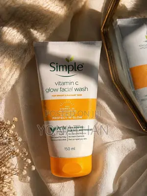 Simple Vitamin C Glow Facial Wash