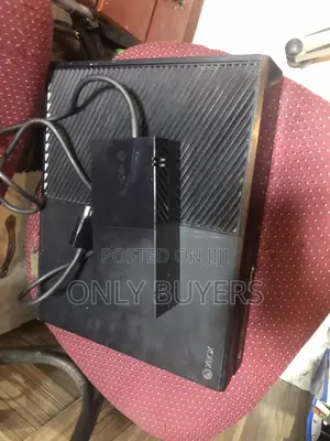 Xbox One With One Controller