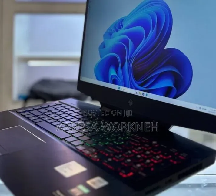 New Laptop HP 16GB Intel Core i7 SSD 512GB