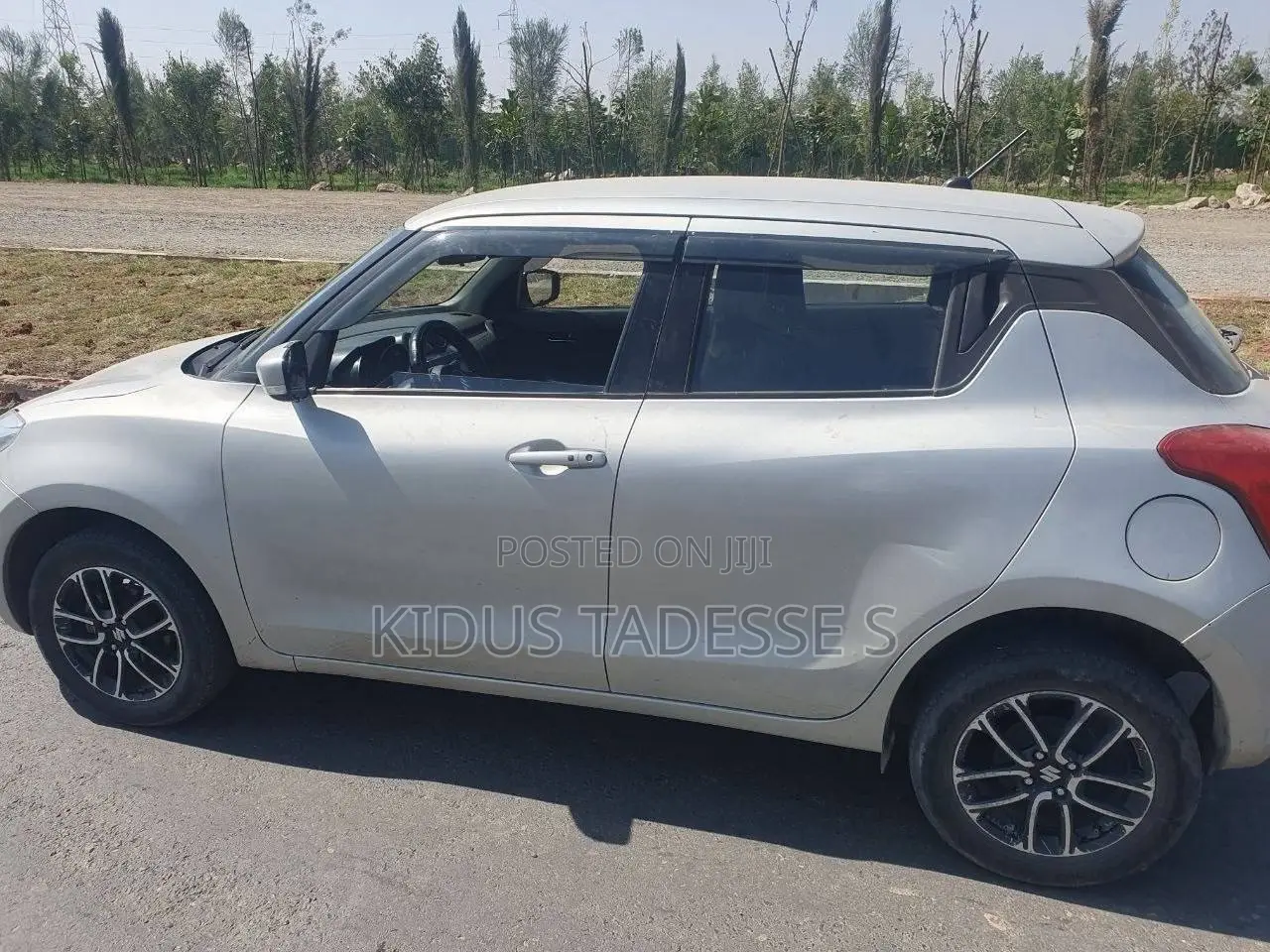 Suzuki Swift 2022 Silver