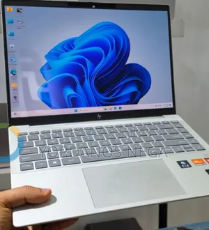 New Laptop HP Pavilion 14 16GB AMD Ryzen 7 SSD 1T