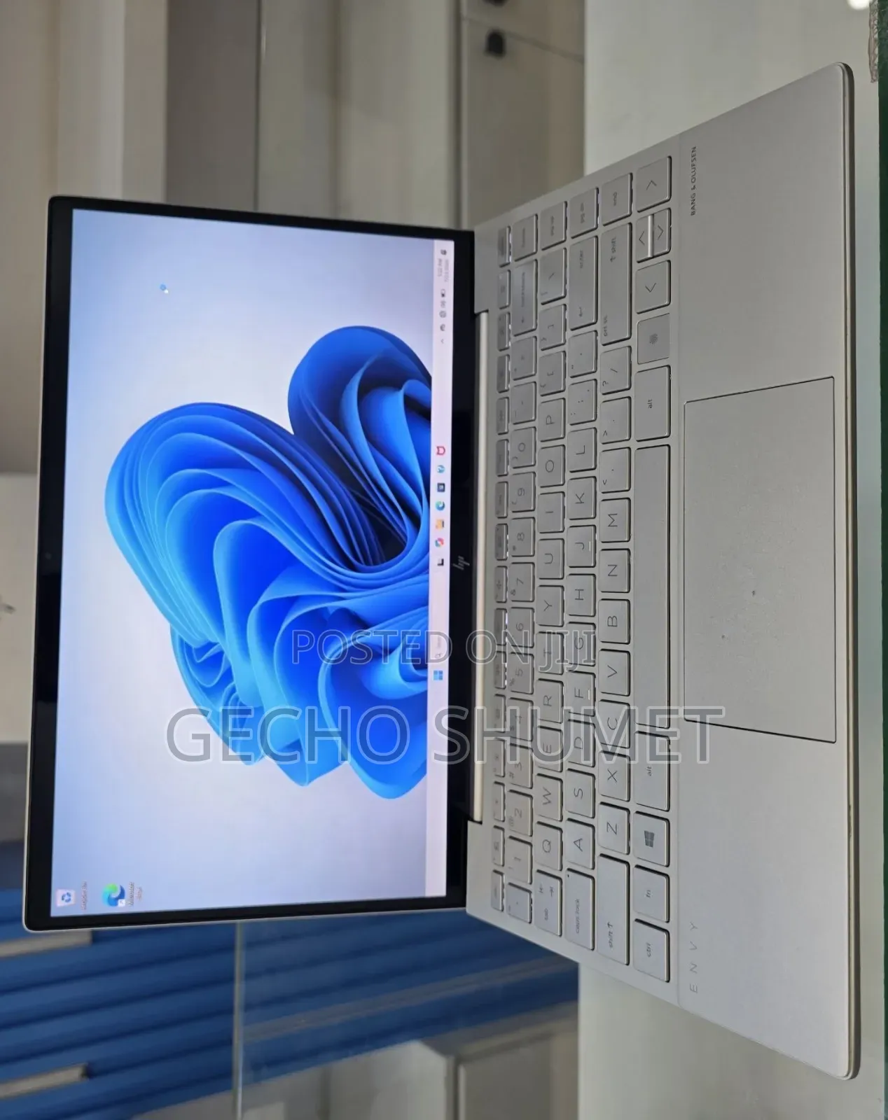 New Laptop HP Envy 13 16GB Intel Core i5 SSD 512GB