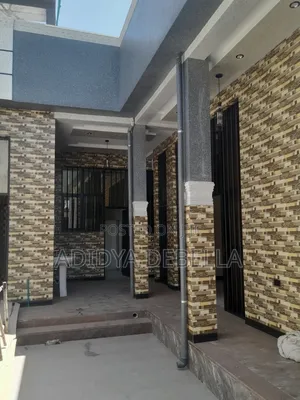5bdrm House in Gelan, Akaky Kaliti for sale