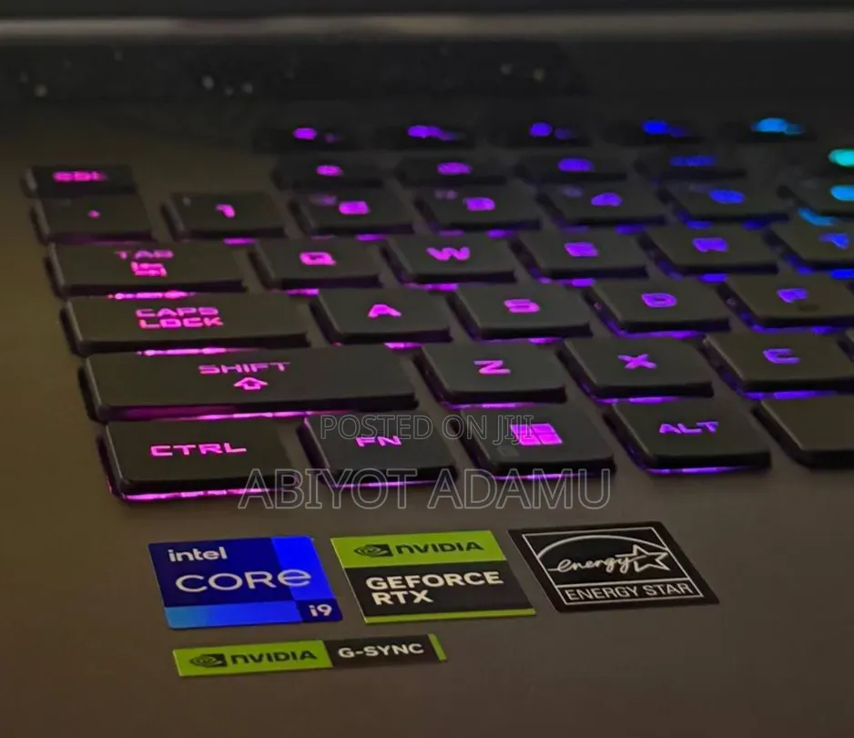 New Laptop Asus ROG Strix G16 16GB Intel Core i9 SSD 1T