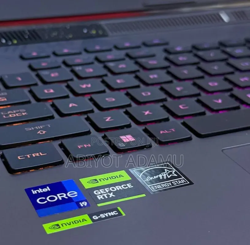New Laptop Asus ROG Strix G16 16GB Intel Core i9 SSD 1T