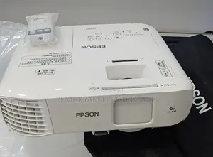 Epson Cb-2042 Full HD
3lcd