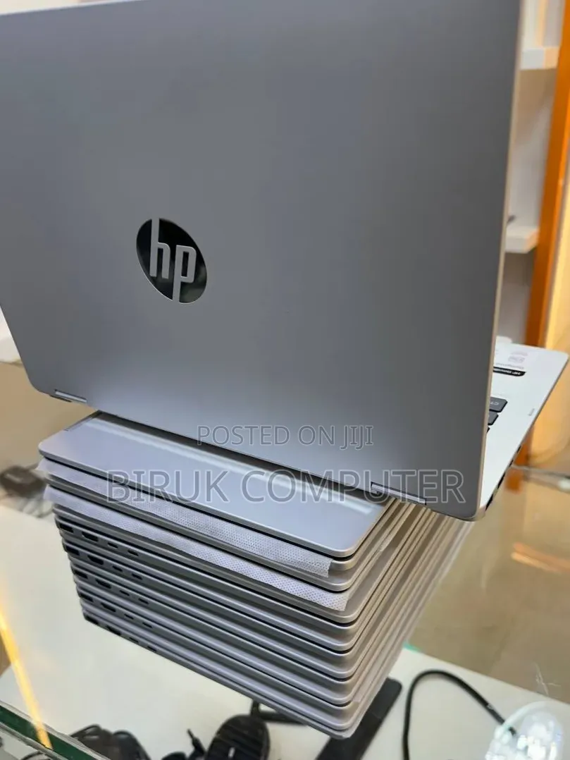 New Laptop HP OmniBook 7 14" 16GB Intel Core 7 SSD 512GB