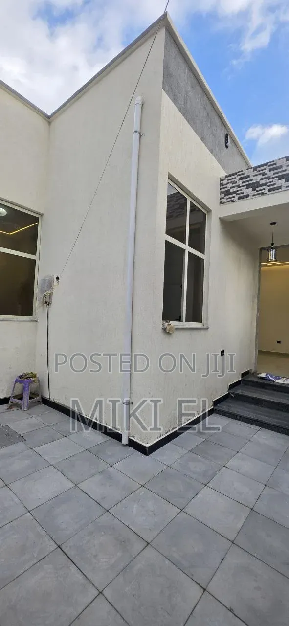Furnished 3bdrm Villa in 49, Bole for sale