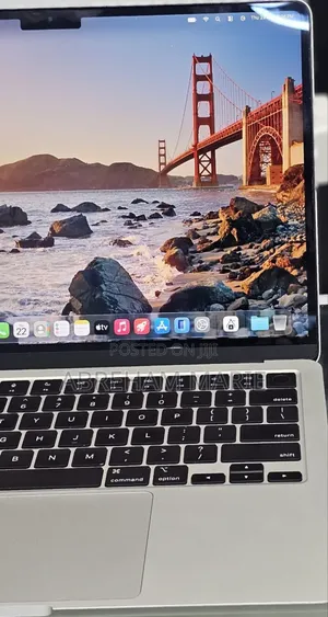 New Laptop Apple MacBook Air 2022 M2 8GB Intel Core M2 SSD 256GB
