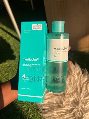 Medicube Azelaic Acid Niacinamide Deep Foam Cleanser