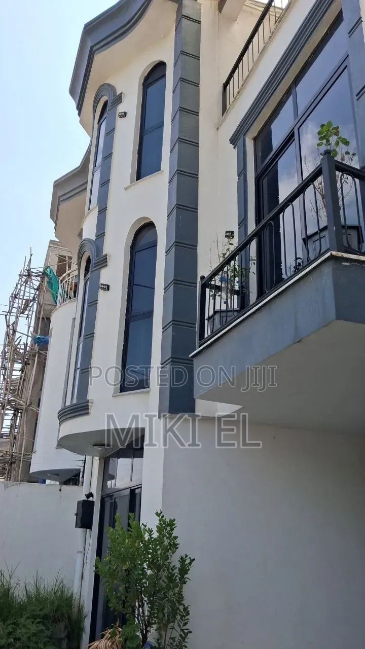 Furnished 4bdrm House in አያት, Bole for sale