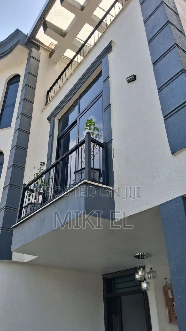 Furnished 4bdrm House in አያት, Bole for sale