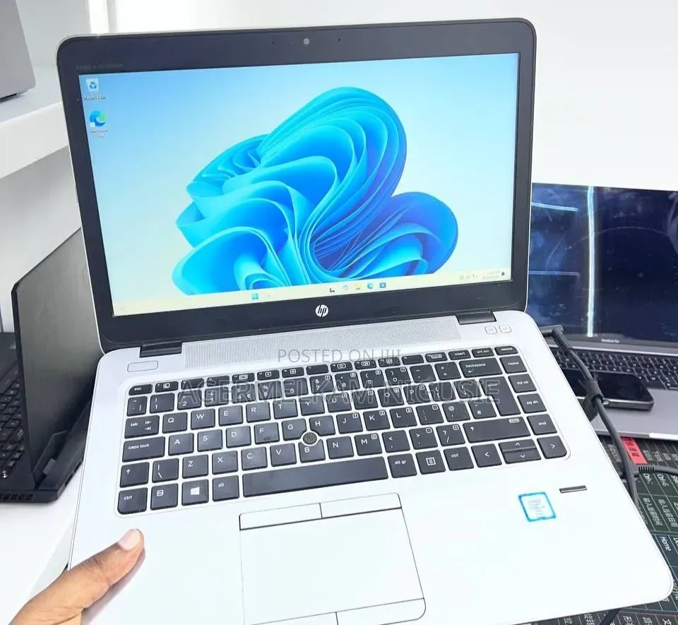 New Laptop HP EliteBook 840 G3 8GB Intel Core i5 HDD 1T