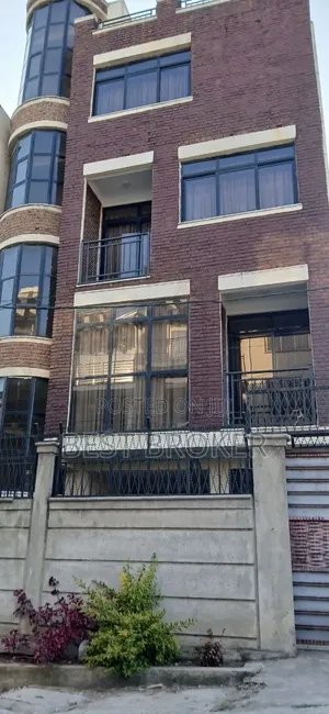 Furnished 5bdrm House in ማህበር ቤቶች, Nifas Silk-Lafto for sale