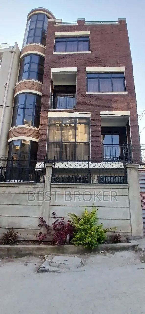 Furnished 5bdrm House in ማህበር ቤቶች, Nifas Silk-Lafto for sale