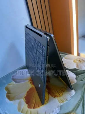 New Laptop Lenovo Yoga 9 16GB Intel Core Ultra 7 SSD 1T