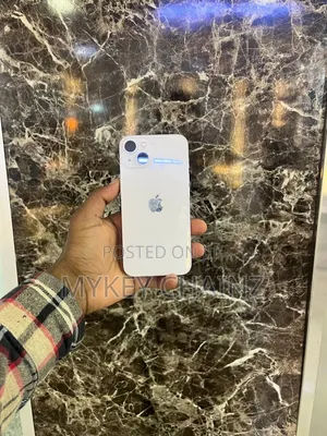 Apple iPhone 13 128 GB Pink