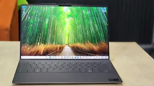 New Laptop Dell Pro Max 16 32GB Intel Core Ultra 7 SSD 1T