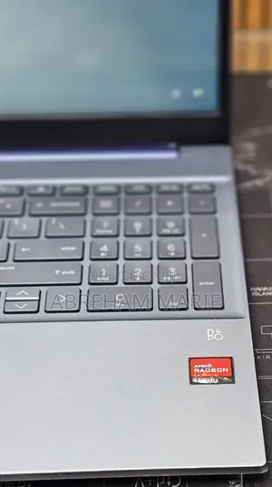 New Laptop HP Pavilion 15 8GB AMD Ryzen 5 SSD 512GB