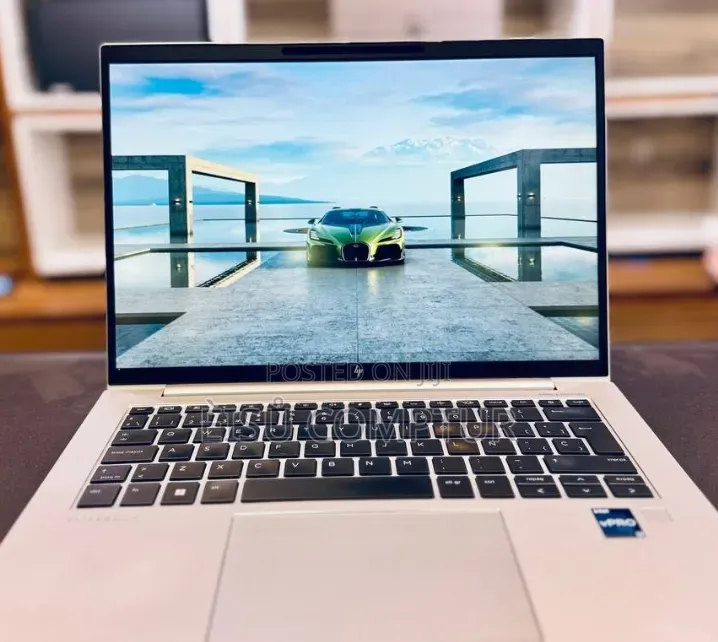 New Laptop HP EliteBook 1040 G8 16GB Intel Core i7 SSD 512GB