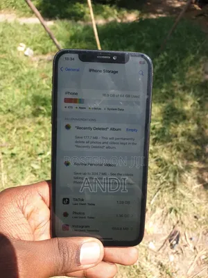 Apple iPhone X 64 GB Gray