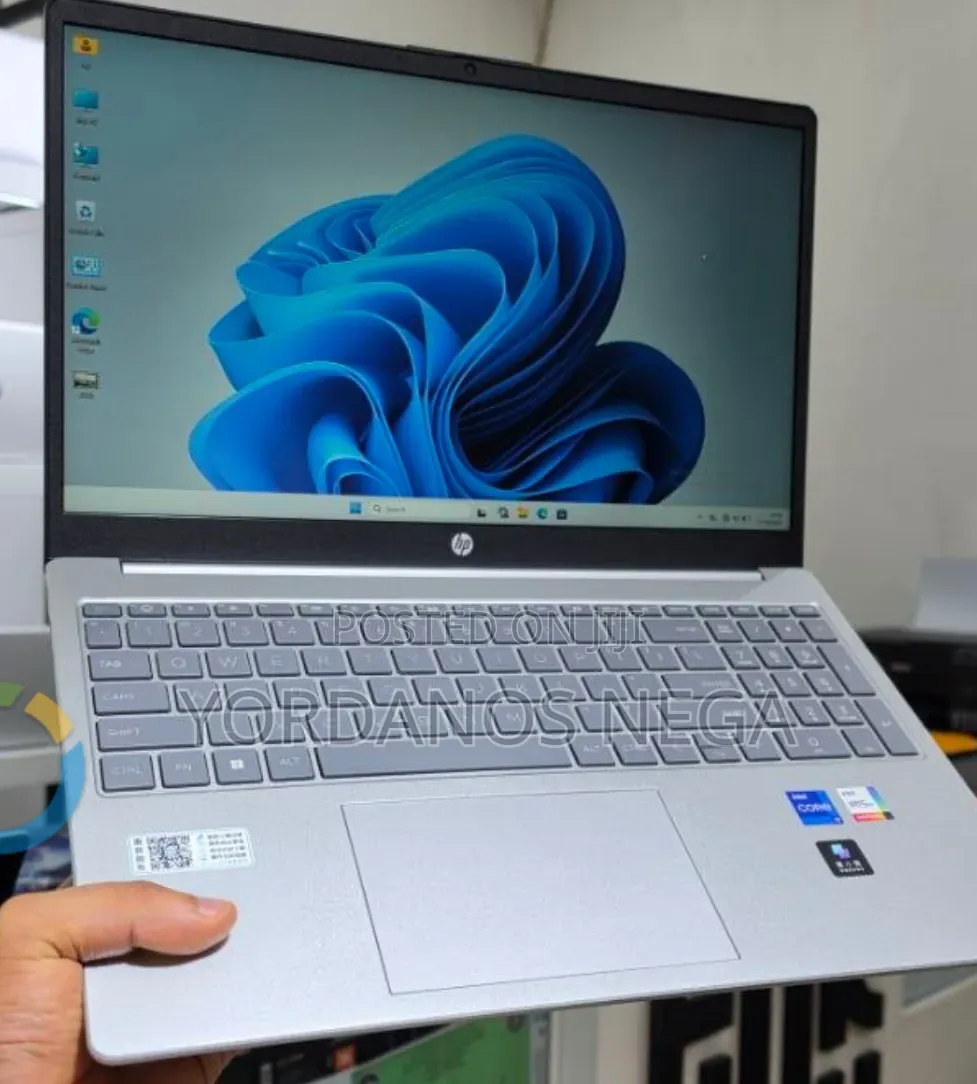New Laptop HP Stream Notebook 16GB Intel Core i7 SSD 1T